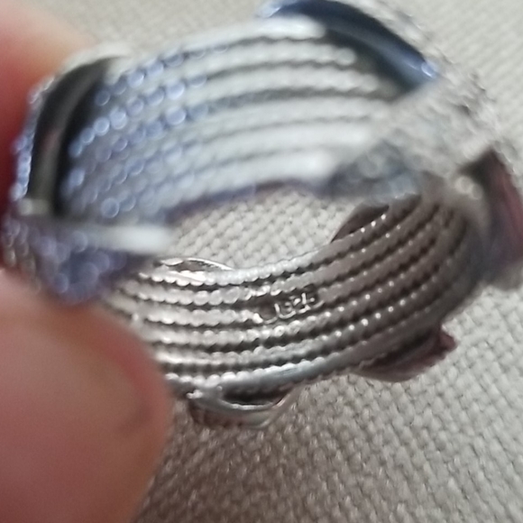 Ring - Picture 2 of 3